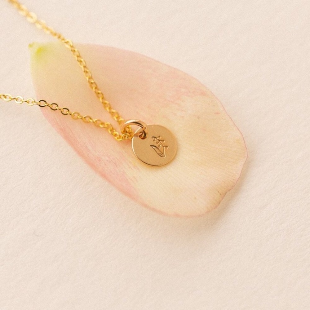 NEW May Lily of the Valley Birth Flower Necklace - Picture 5 of 14